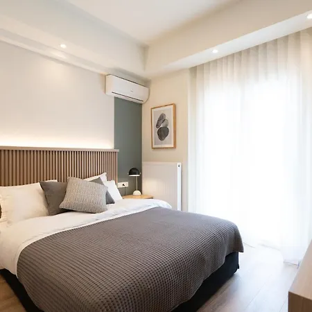 Newly Renovated 2 Bedroom Apartment, 5min To Metro Αθήνα