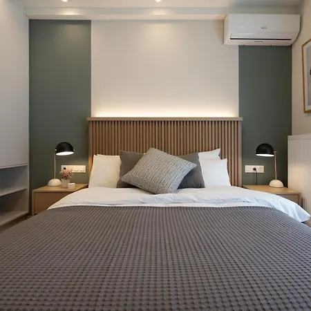 Apartment Newly Renovated 2 Bedroom Apartment, 5min To Metro Athens